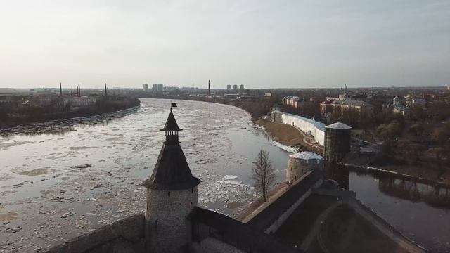 Река вскрылась