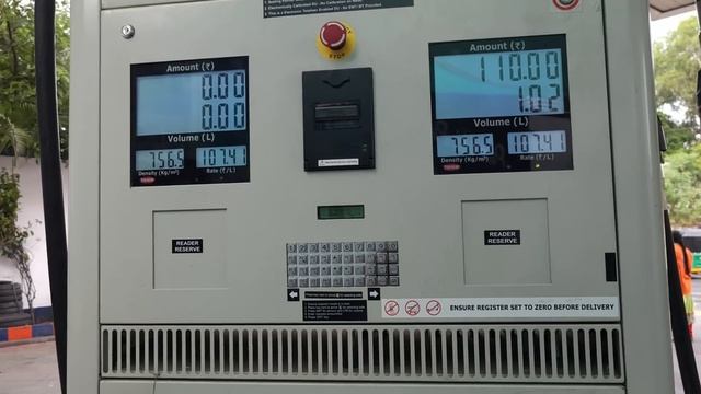 Mileage Test in real world condition | Aprilia RS 457 | Will it pinch your pocket? Flyby!! смотреть онлайн