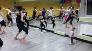 Девченки отжигаю с мамой