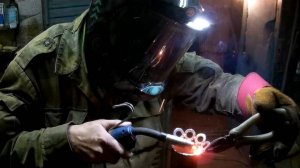 Сварка полуавтоматом  Вазы на кладбище
