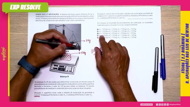 A BALANÇA DE BRAÇOS IGUAIS (BALANÇA A) FAZ A MEDIÇÃO POR MEIO(...) | APLICAÇÕES DAS LEIS DE NEWTO смотреть онлайн