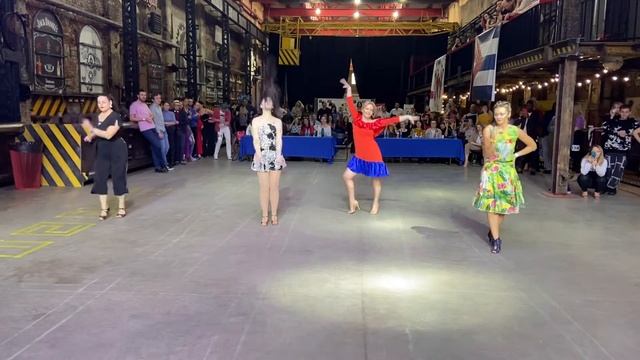 Salsa Lady Style - Intermedios - Final 1.2 смотреть онлайн