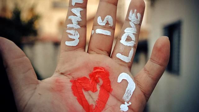 Sweet love song forever and Tender Voice. Loved the melody! смотреть онлайн