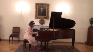 В Плешак "Весенние хороводы" и "Галоп". Исполняет Алиса Липник