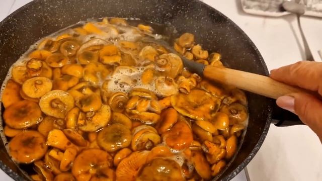 Яркие  и ароматные.. Маринованные Рыжики  на зиму!