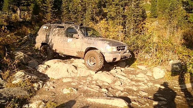 Заезд на парковку кемпинга Каракольские озера смотреть онлайн