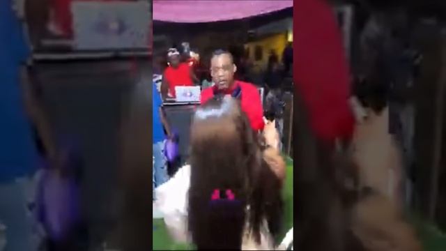 PASUMA SHOWERS HIS FIRST CHILD,WASILAT ODETOLA WITH DOLLARS,POUNDS AND EURO AT HER BIRTHDAY PARTY смотреть онлайн