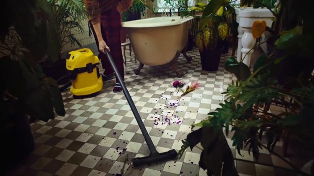 Уборка с Керхер превращается в удовольствие просто WOW! смотреть онлайн