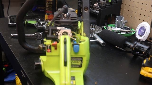 Poulan 2150 Wood Shark Chainsaw Tear Down! смотреть онлайн