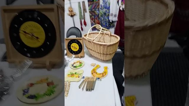Выставка- ярмарка. Народных промыслов, ремёсел, художников и дезайнеров. 2.06.2023. Иркутск.