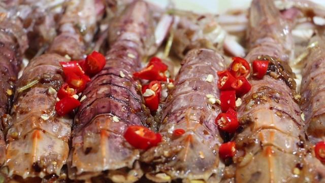 Cooking Mantis Shrimps - Fried Spicy Seafood Recipe