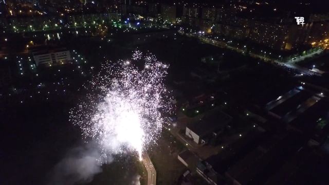 Салют на День Победы смотреть онлайн