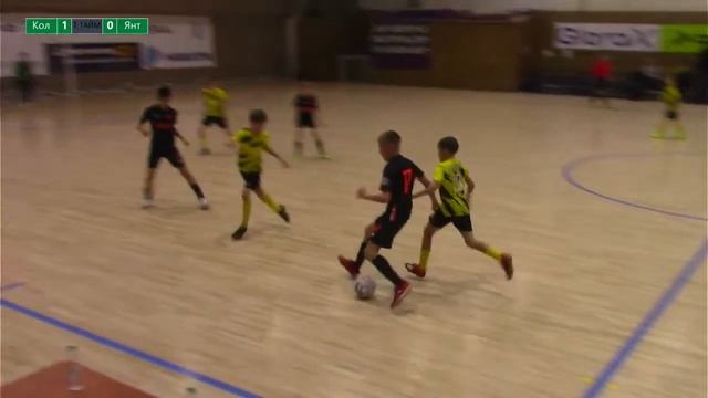 Коломяги (Олимпийские надежды) оранжевые — Янтарь 93 | Мальчики 2010-2011 годов смотреть онлайн