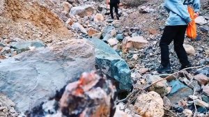 В поиске камень Яшма, Таджикистан.