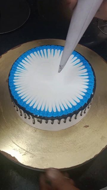 Display designing cake decoration ideas ll How to make chocolate vanilla cake decoration ideas смотреть онлайн