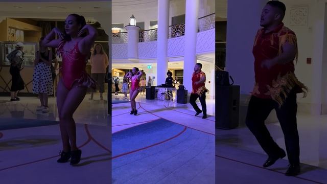 Дикие Танцы смотреть онлайн