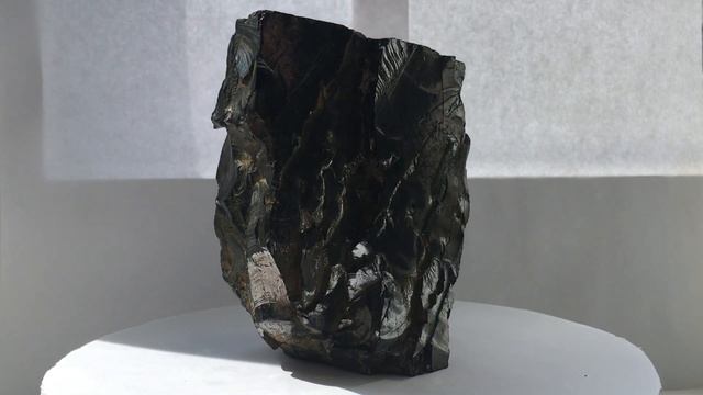Elite Noble Shuingite Crystal 857 gr 360 Video смотреть онлайн