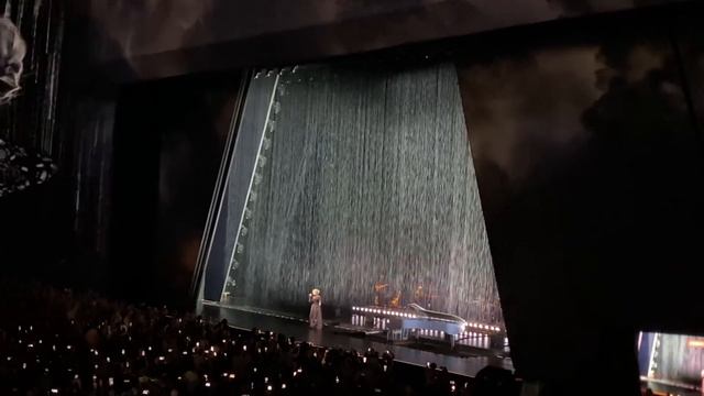 Adele “Cry Your Heart Out/Set Fire To The Rain” Caesar’s Palace Colosseum, Las Vegas June 24, 2023 смотреть онлайн