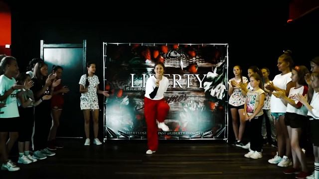 SUMMER | LOCKING | MIDDLE смотреть онлайн