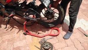 Dominar tyre change, MRF 150/60 R17 66H Revz D