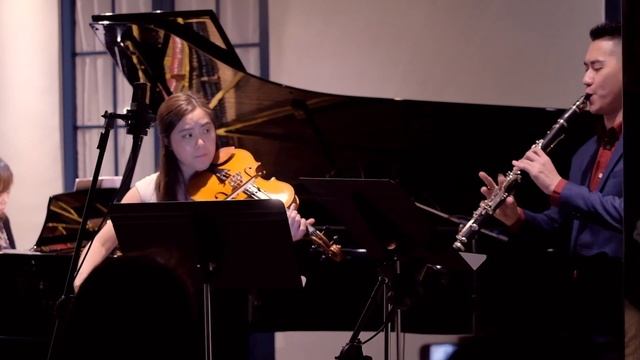 8 Pieces for Clarinet, Viola and Piano Op. 83, No. 1 & 2 by M. Bruch | The Duet 獨特音樂 смотреть онлайн