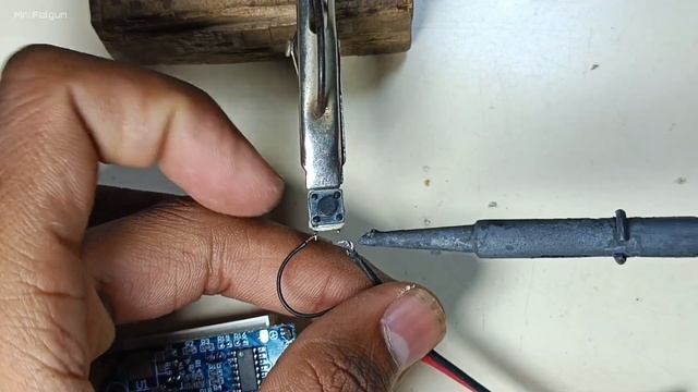 I built this All in one ultimate Power Bank for emergency | PART 1