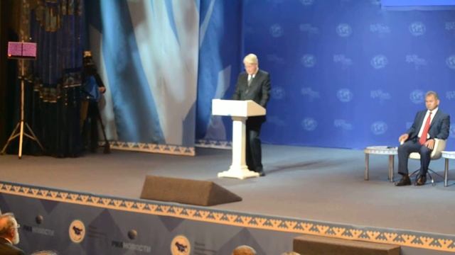 Гримссон Олавур Рагнар на III Международном арктическом форуме 2ч.