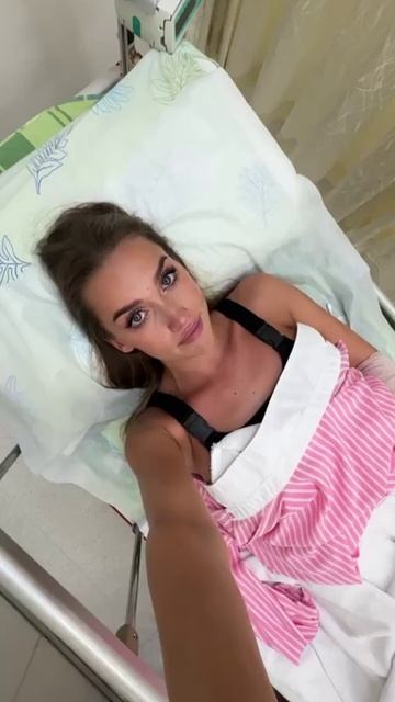 Luxury Girl попала в аварию на мотоцикле смотреть онлайн