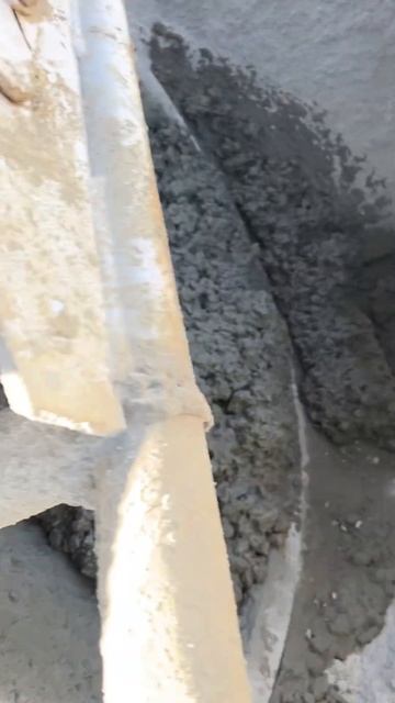 Заказал бетон п4 #tiktok #construction #youtube #стройка #top #concrete #ремонт #топ смотреть онлайн