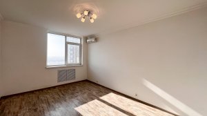 2 комнатная квартира Донковцева 13