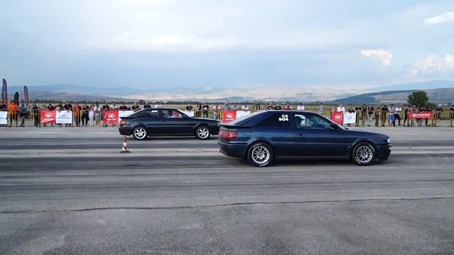 Audi S2 vs Audi S2 смотреть онлайн