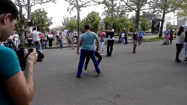 Salsa на Соборной 6 мая - Open Air от 3х студий смотреть онлайн