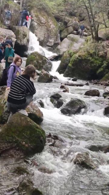 Водопад Кук Караук с середины. Башкортостан смотреть онлайн