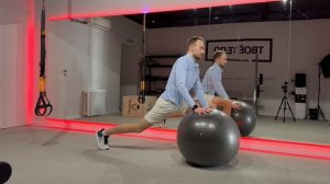 Разминка на фитболе