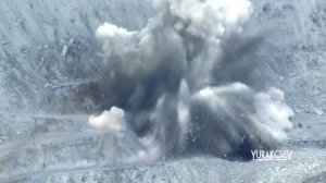 Подборка эффектных взрывов в карьере ОАО "Ураласбест"