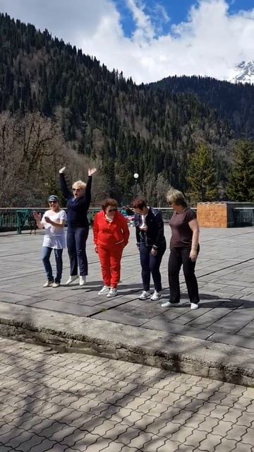 Озеро Рица. Горный фитнес ) смотреть онлайн