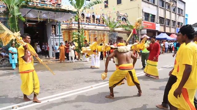 Tangkak Ommuruga Idumban Kavadi 2014