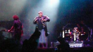Accept - Living For Tonite