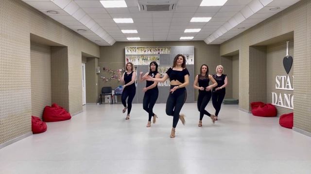 Cuban salsa dance choreography, salsa lady styling. смотреть онлайн