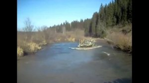 УРАЛ 4320 ЛЕСОВОЗ ЧЕРЕЗ РЕКУ/ ГРУЗОВИКИ ИЗ РОССИИ / Урал лесовоз в лесу