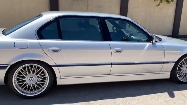 BMW E38 740i BBS 101 Style смотреть онлайн