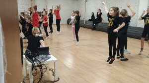 Репетиция. Танец "Прыгай выше головы'