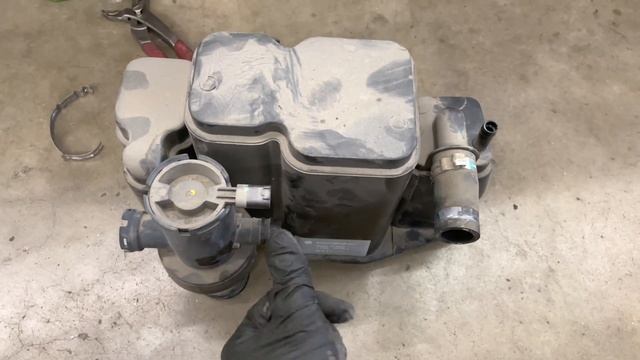 Smart Fortwo - EVAP Canister смотреть онлайн