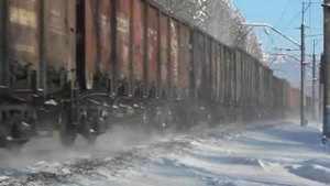 ВЛ80М-1407/1105А с грузовым поездом