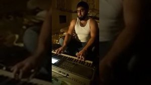 Цыган Плащун душевно спел оцените