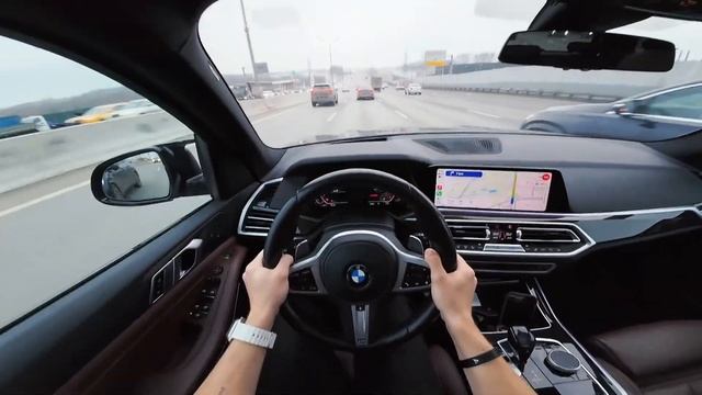 BMW X5 40i Stage 2 от ПЕРВОГО ЛИЦА | По Москве смотреть онлайн