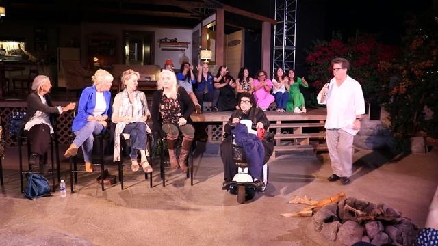 Jean Smart and cast from LAST SUMMER AT BLUEFISH COVE смотреть онлайн