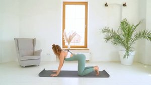 ЙОГА ДЛЯ НАЧИНАЮЩИХ В ДОМАШНИХ УСЛОВИЯХ (25 минут занятия домашней йогой) Позы йоги — СМОТРЕТЬ ВИДЕО