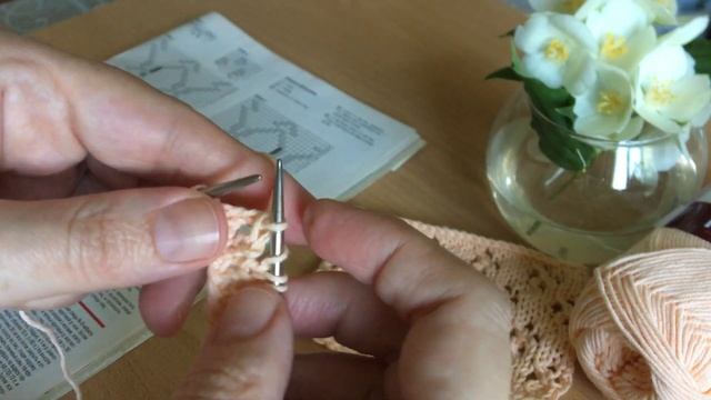 ПРОСТОЙ АЖУРНЫЙ УЗОР СПИЦАМИ! ОЧЕНЬ НЕЖНЫЙ И КРАСИВЫЙ! ХЛОПКОВАЯ ПРЯЖА! СХЕМА И ОПИСАНИЕ!