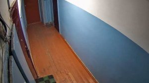 Говорят о 2 этаже, зачем надо было открывать и закрывать замок?